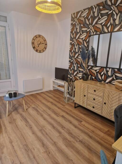 Apartament Le Carnot Montceau-les-Mines Zewnętrze zdjęcie
